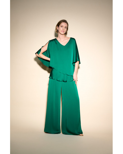 JOSEPH RIBKOFF SATIN CAPE... 2