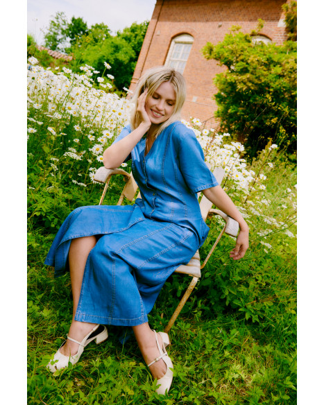 B.YOUNG BYKOSMO V-NECK DRESS - MID BLUE DENIM