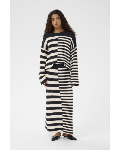 SOAKED IN LUXURY SLZILLA SKIRT