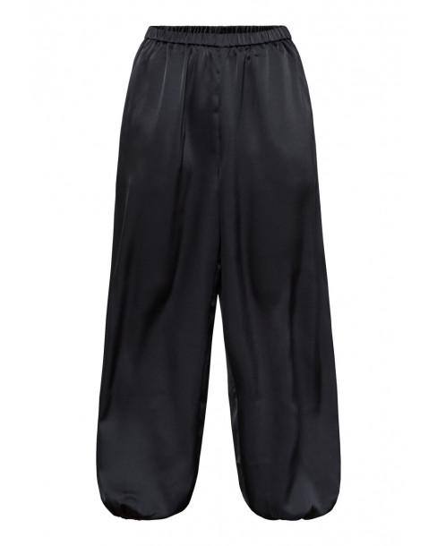 SISTERS POINT GEWO-PA1