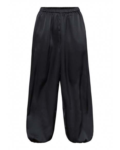 SISTERS POINT GEWO-PA1