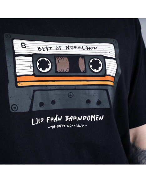 SQRTN KASSETT T-SHIRT