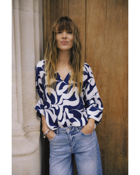 B.YOUNG BYIKAIA BLOUSE - MEDIEVAL BLUE SWIRLS